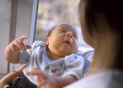 母乳：新生儿最理想的营养品