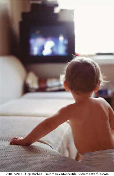 宝宝和电视可以离多近